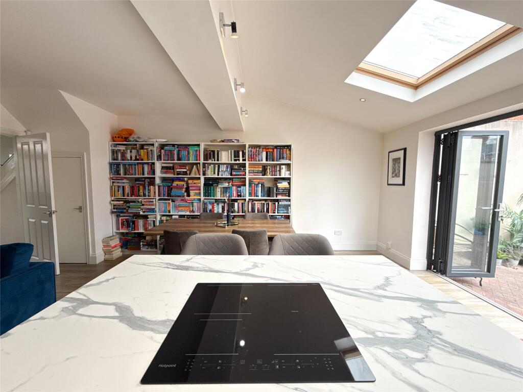 Kitchen/Diner/Family