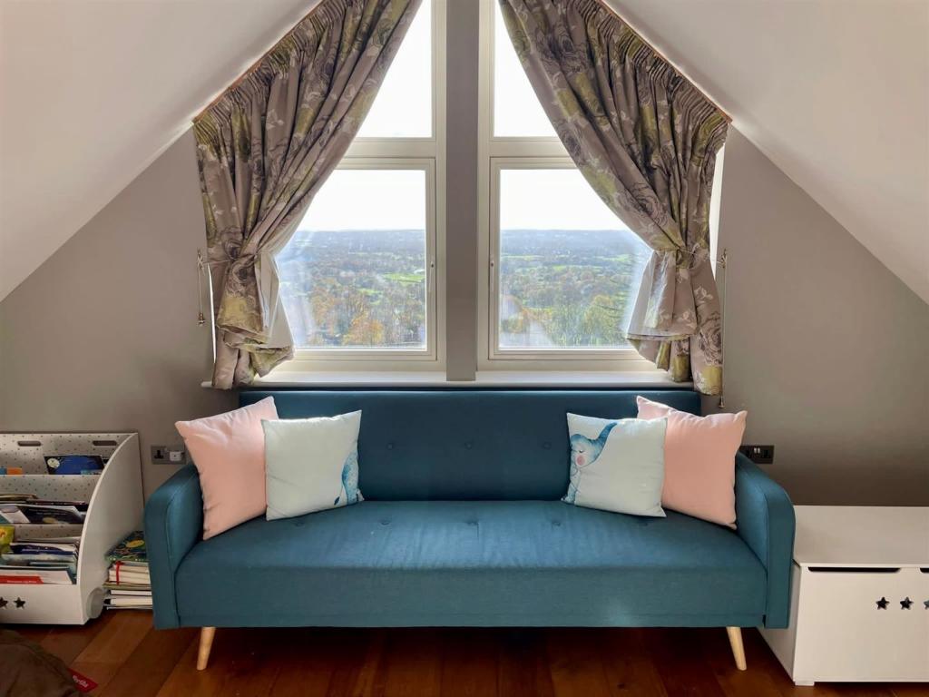 Top Bedroom &amp; View.jpg