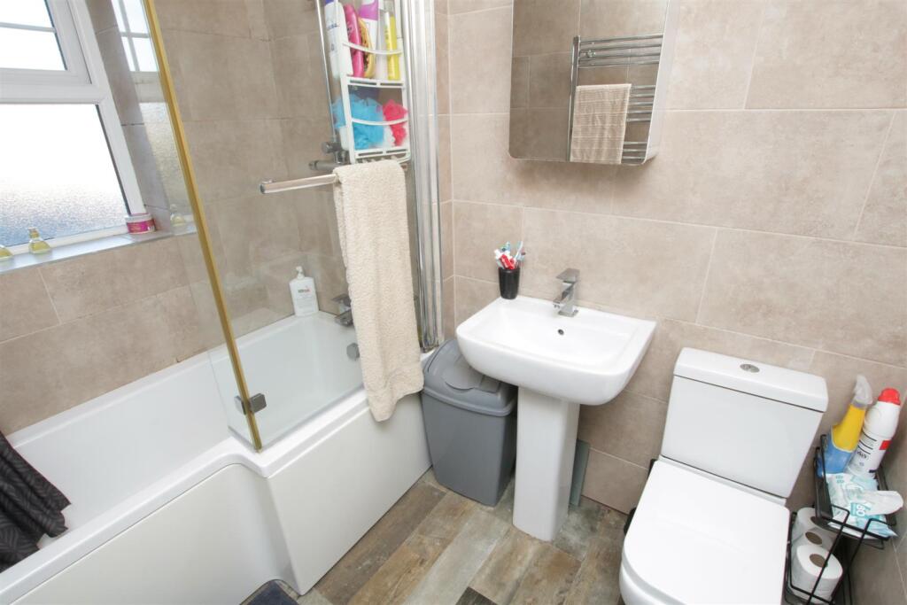 HOUSE BATHROOM