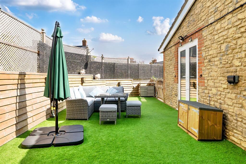 Annexe Garden