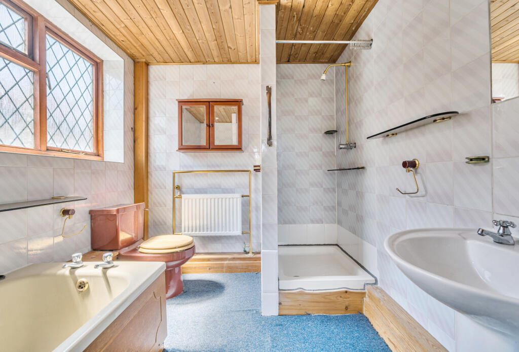 1305695-19-6852b3...