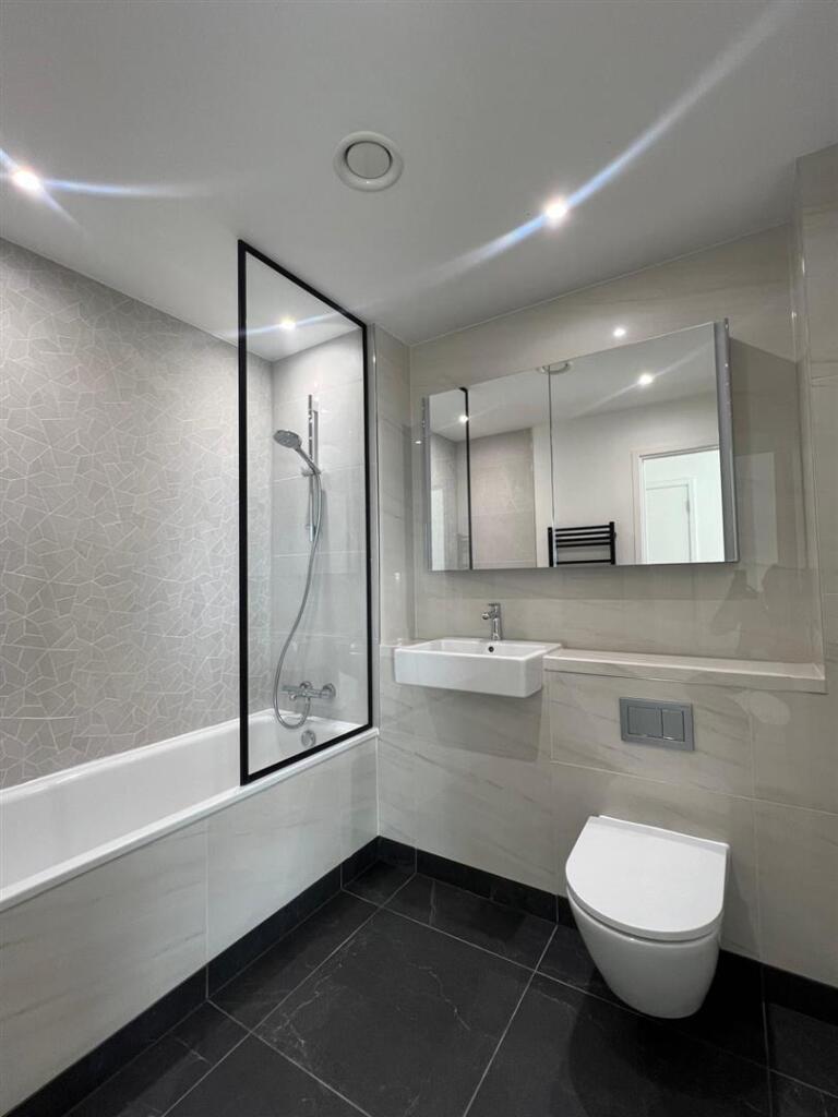 WhatsApp Image 2024-08-05 at 20.27.20.jpeg