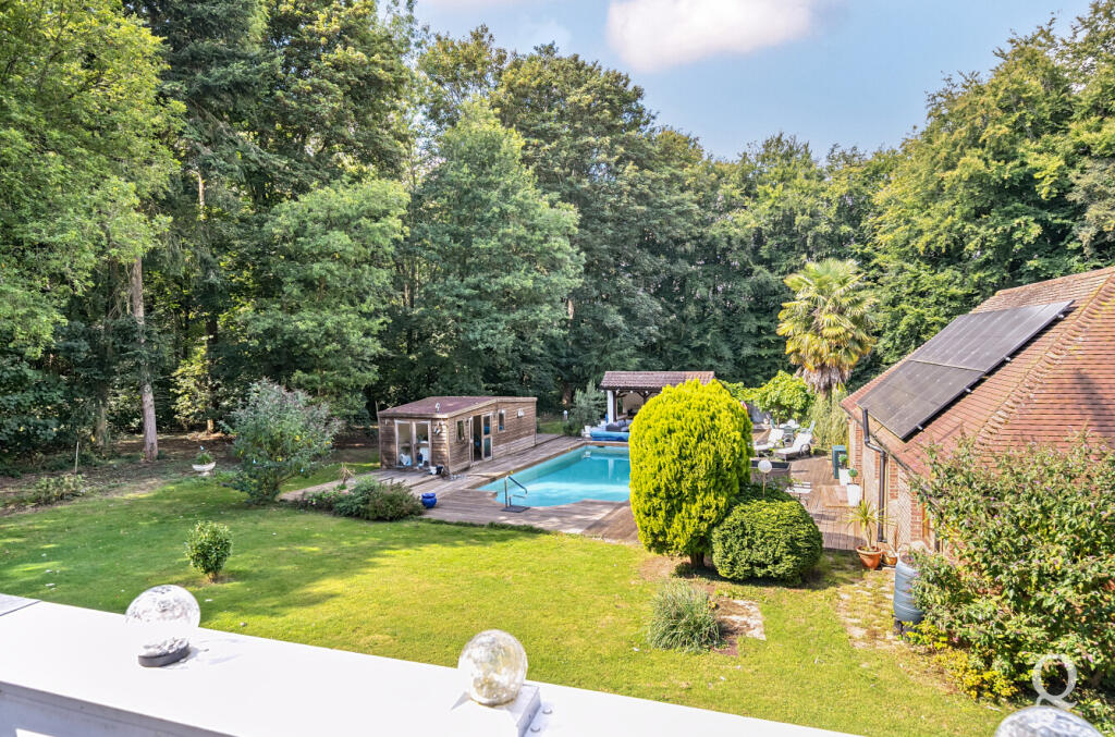 fa6a94a5-1d52-43c...