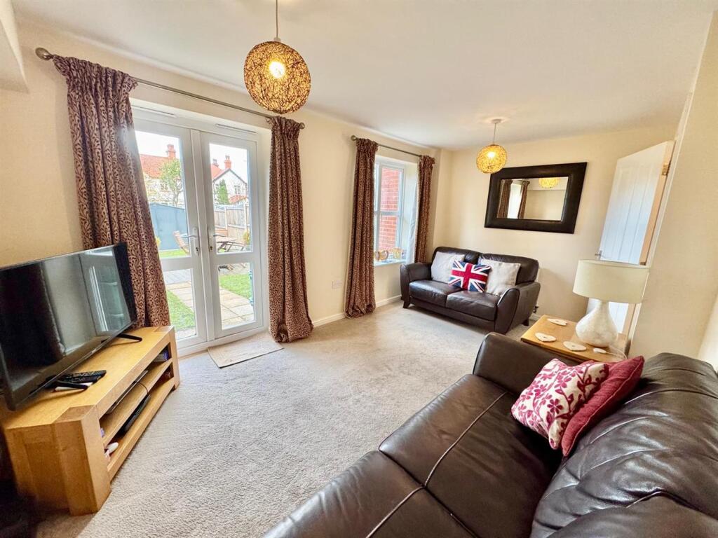 PHOTO-2025-11-25-23-33-57 (7).jpg