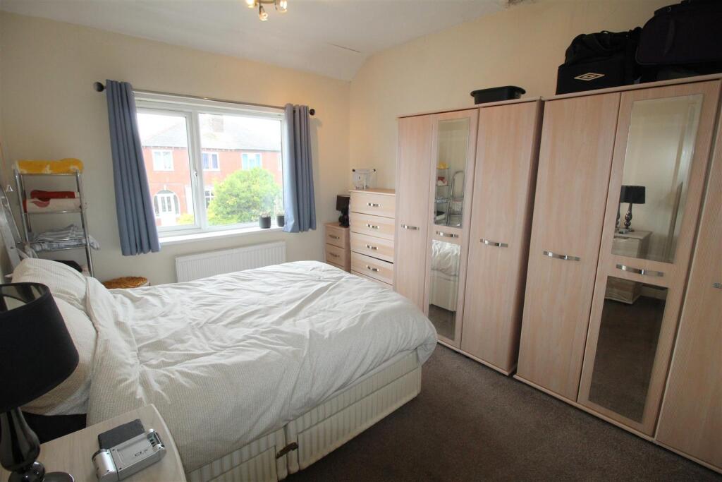 Curzon Road, 179, bed 1.JPG