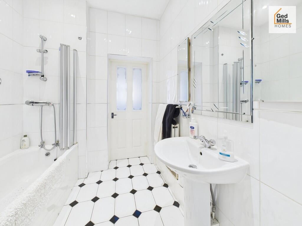 CAM04261G0-PR0034...