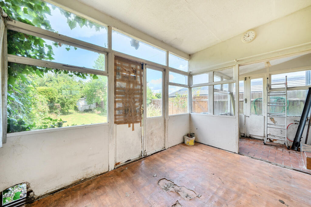 1305638-7-6842cf9...