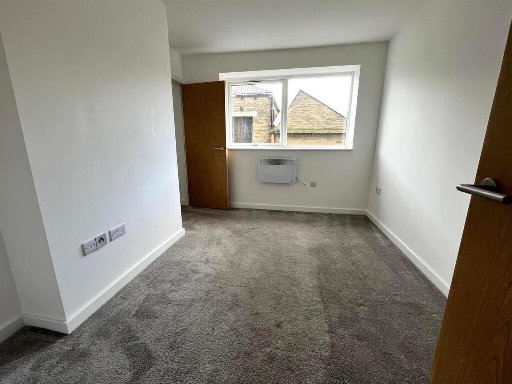 Living area.jpg