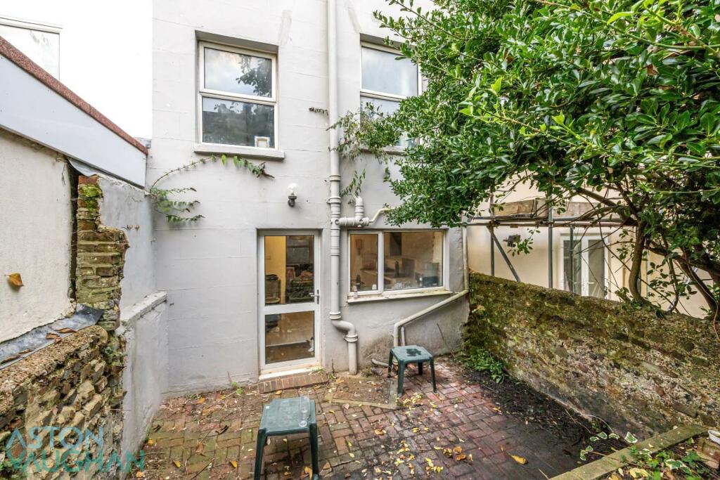 Inverness Road, 2-011.jpg