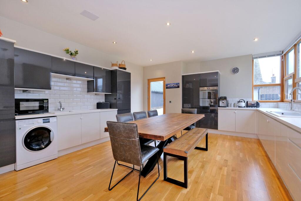 Dining kitchen alternative view