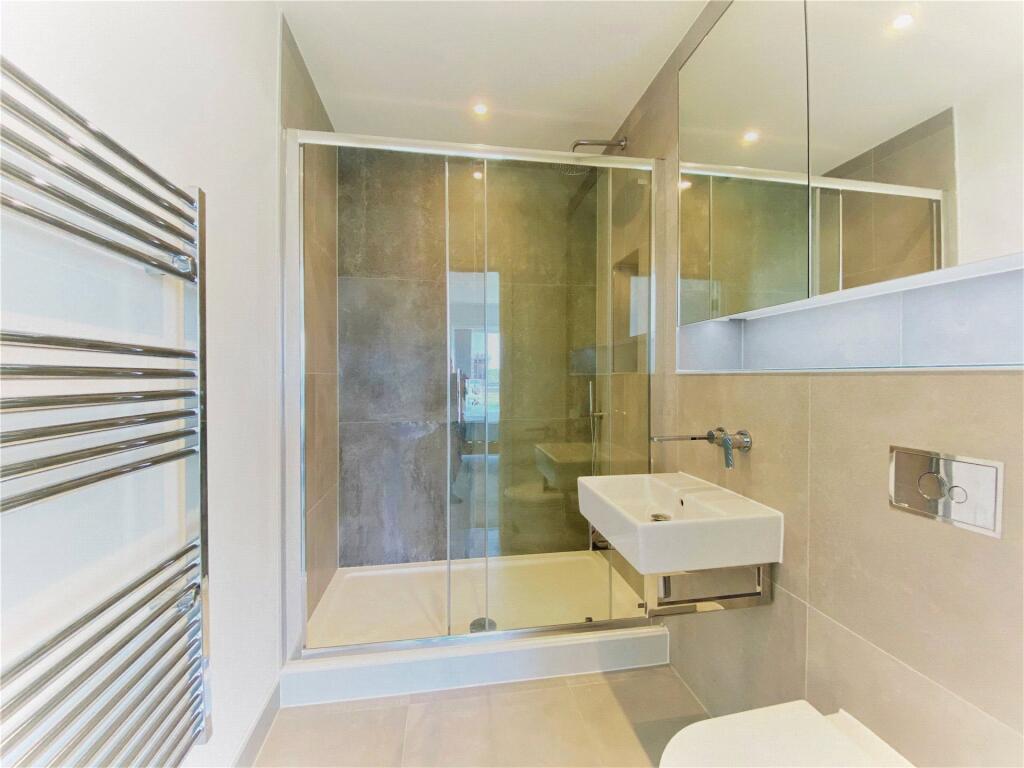 Ensuite
