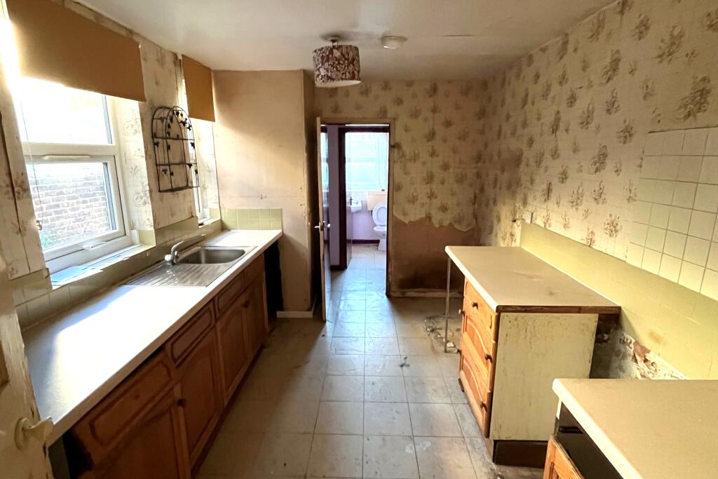 32 Dudley Road, Southall, Middlesex, UB2 5AR