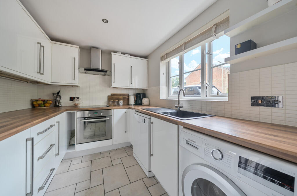 1309483-26-684ab4...