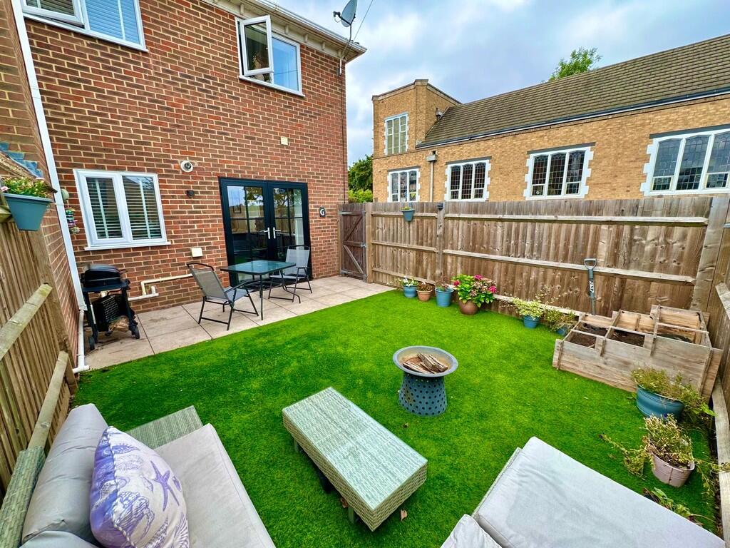 IMG-20250819-WA00...