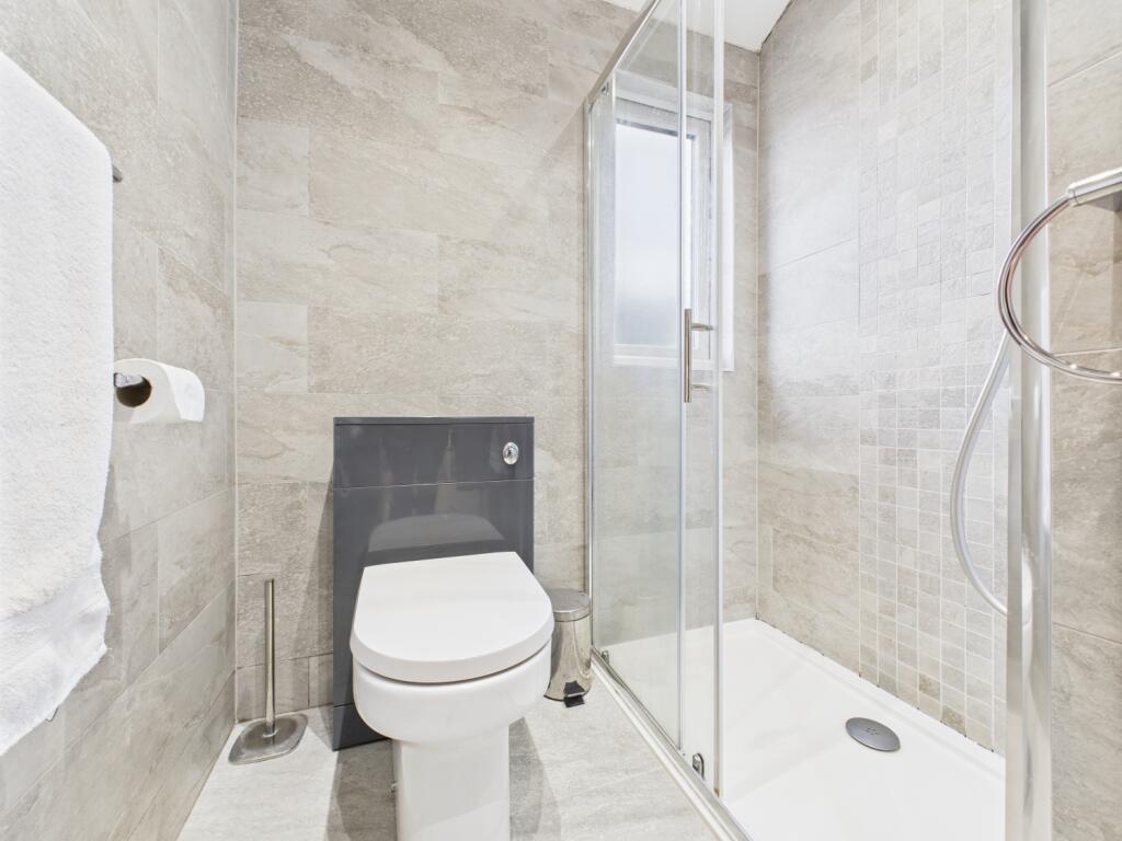 CAM03729G0-PR0101-STILL037