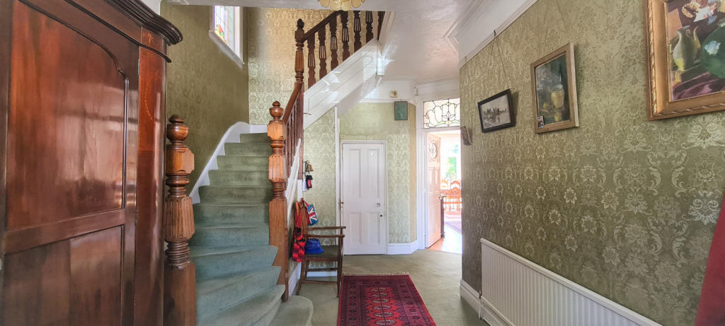 ENTRANCE HALL