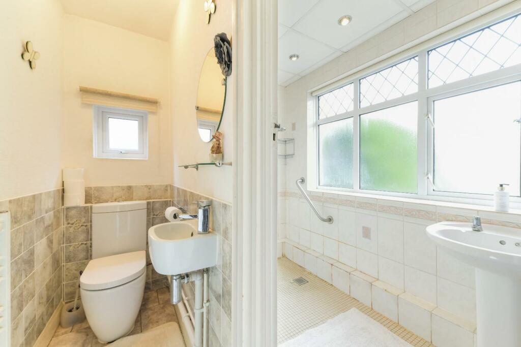 FRANCIS CLOSE, 165- (1).jpg