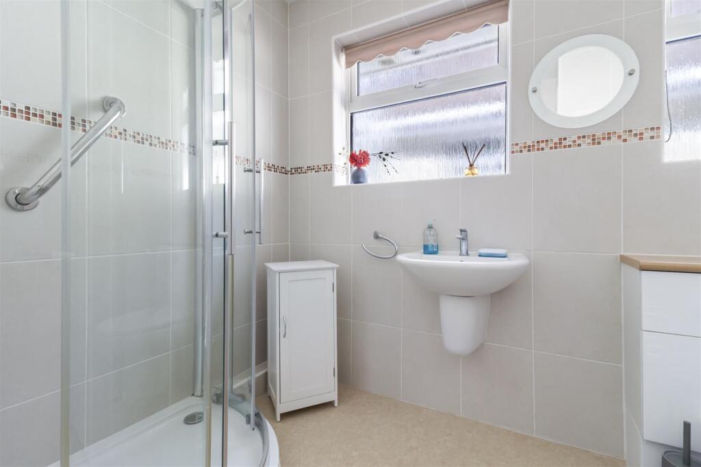 Goring Way 208-009.jpg