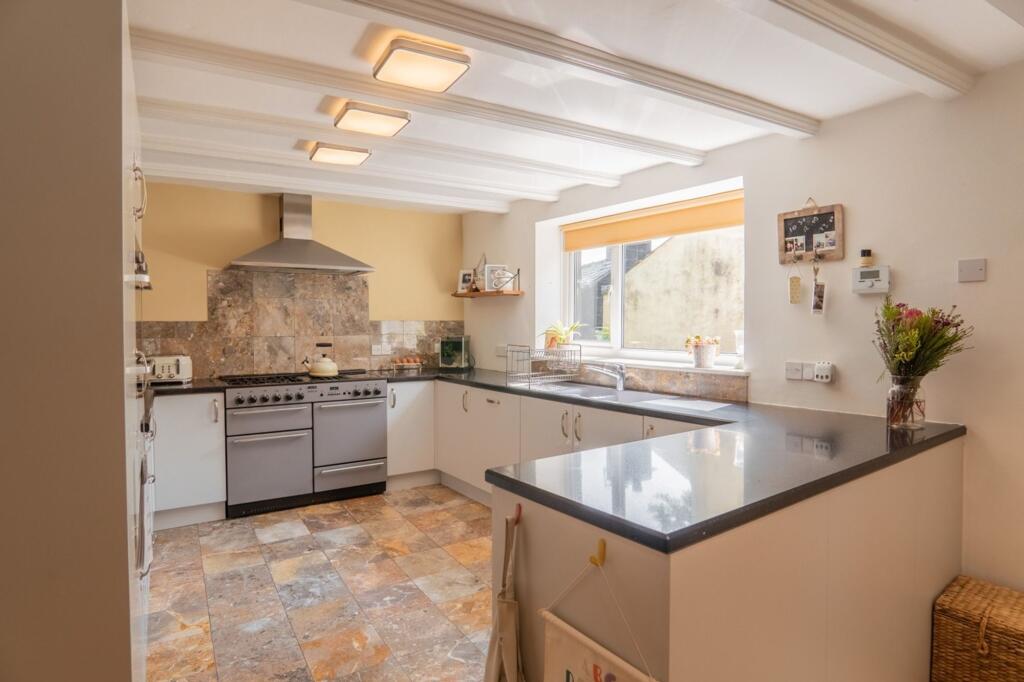 Open plan Kitchen and dining