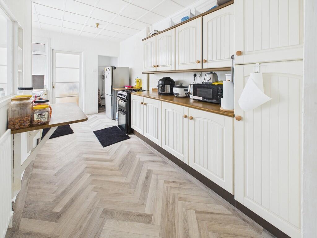 CAM05068G0-PR0010...