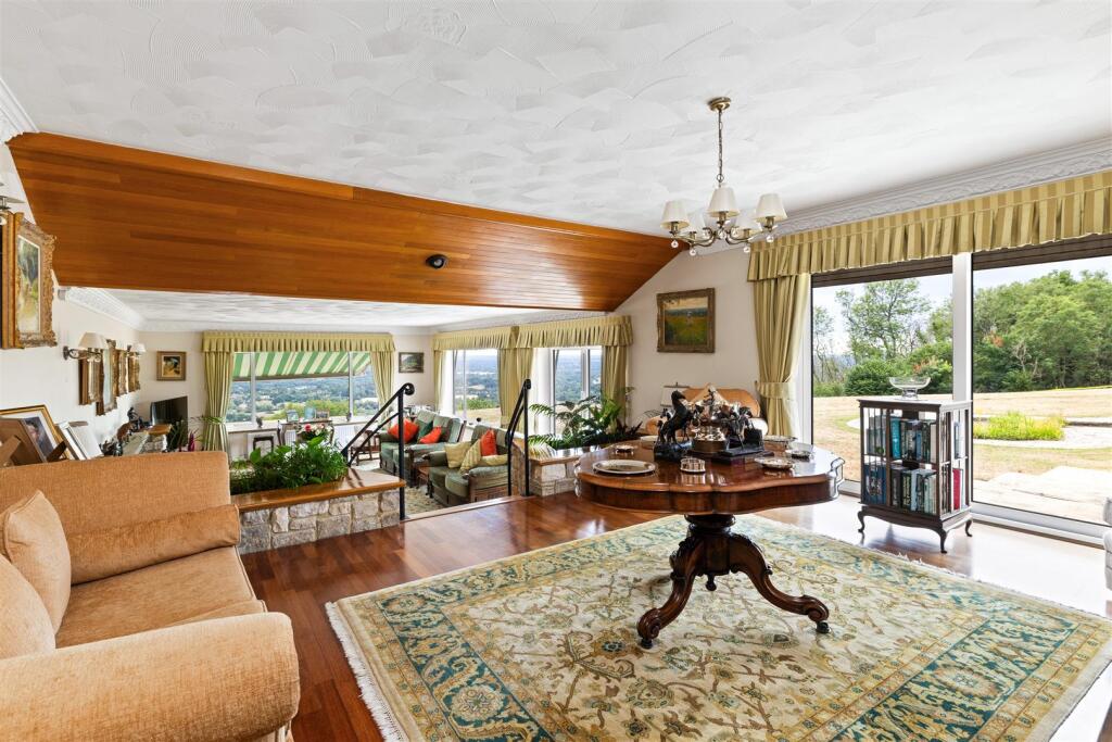 Maybury Farm, Sitting Room