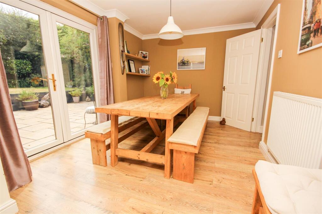 Dining Room..jpg