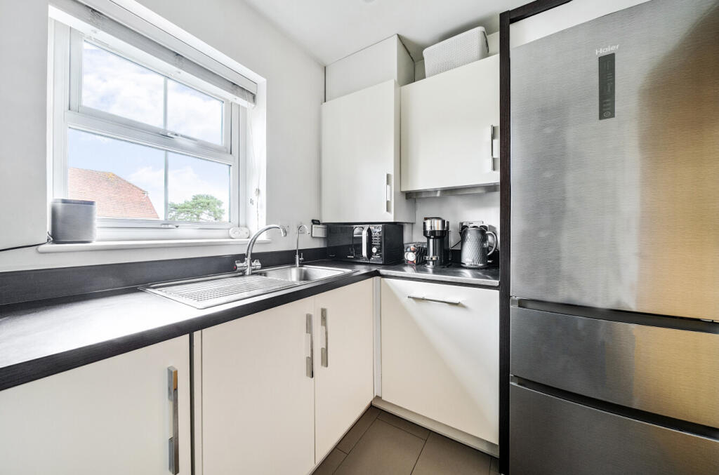 1373879-4-69089a4...