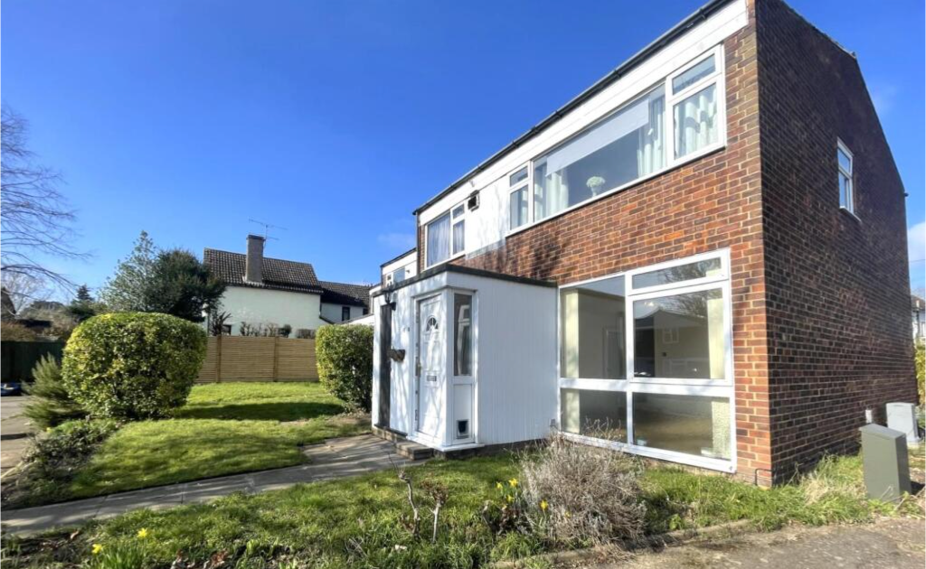 Walsh Close, Hitchin, Hertfordshire, SG5