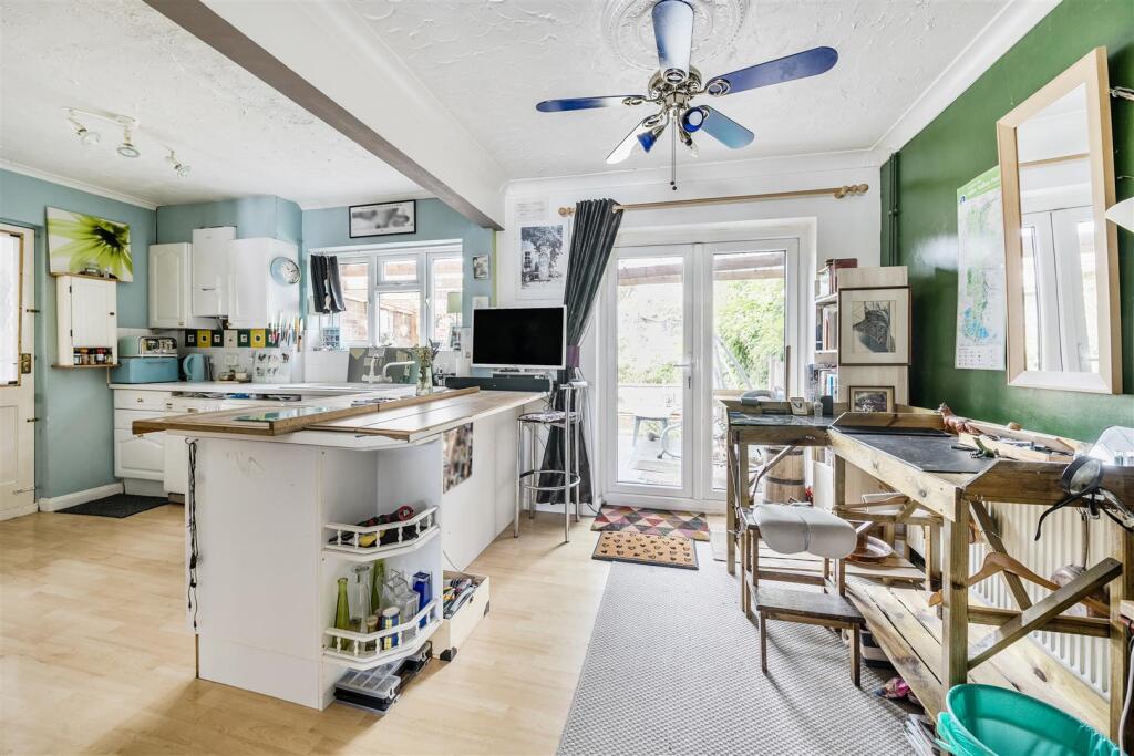 Kitchen / Diner