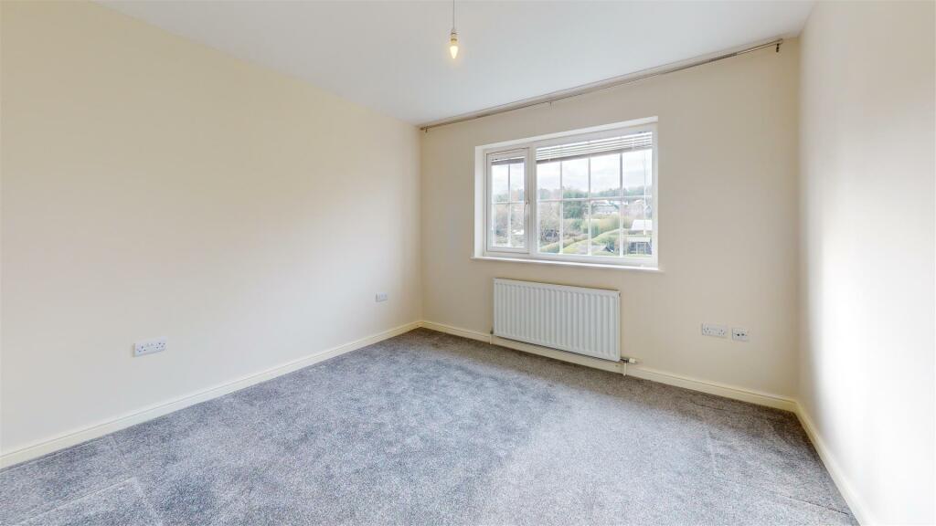 Sandholme-Drive-Bedroom 2.jpg