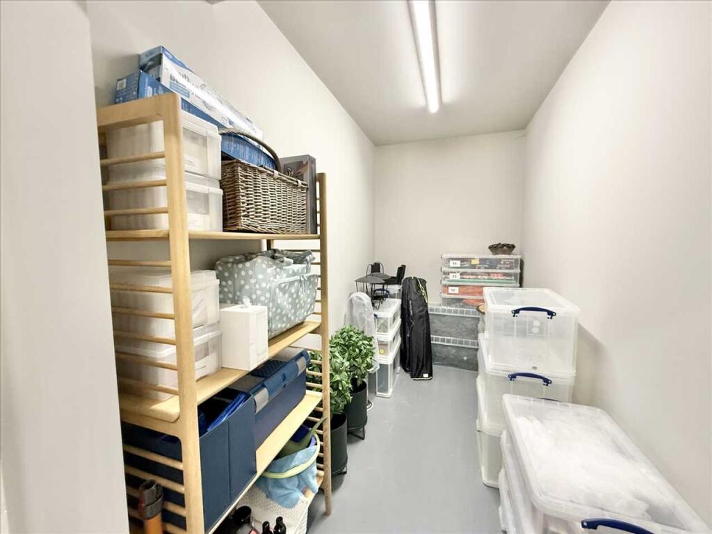 Store