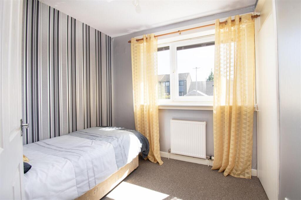 bedroom 3 (2).jpg