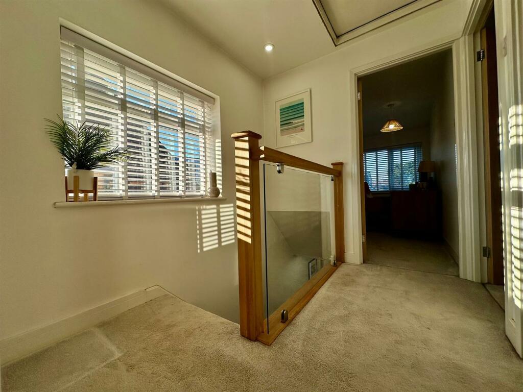 WhatsApp Image 2025-01-09 at 16.01.05_0d858c82.jpg