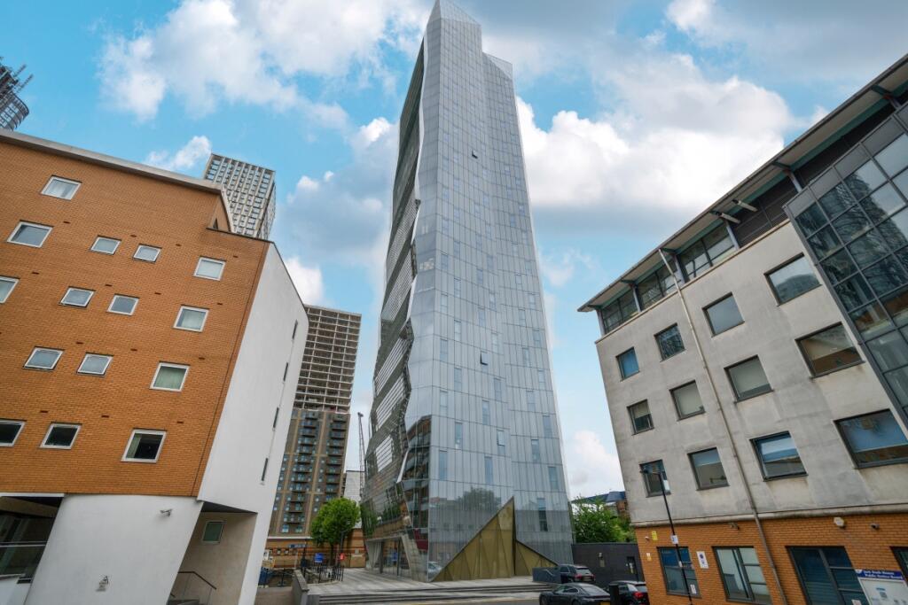 1295761-1-6826099...