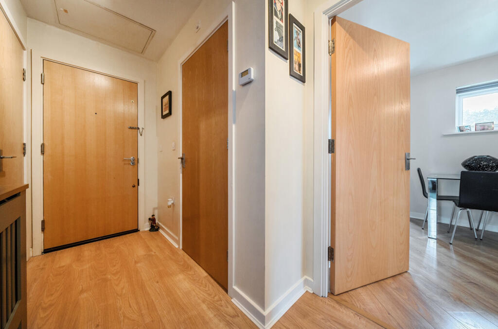 1329556-2-688140f...