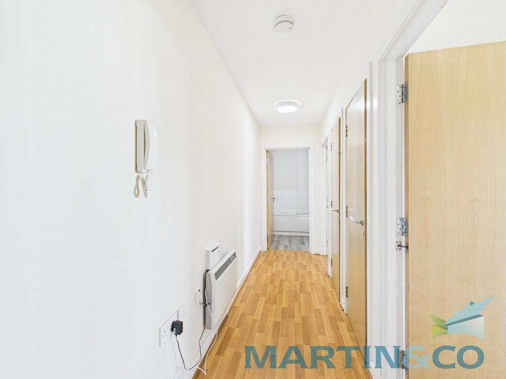 CAM01870G0-PR0158...