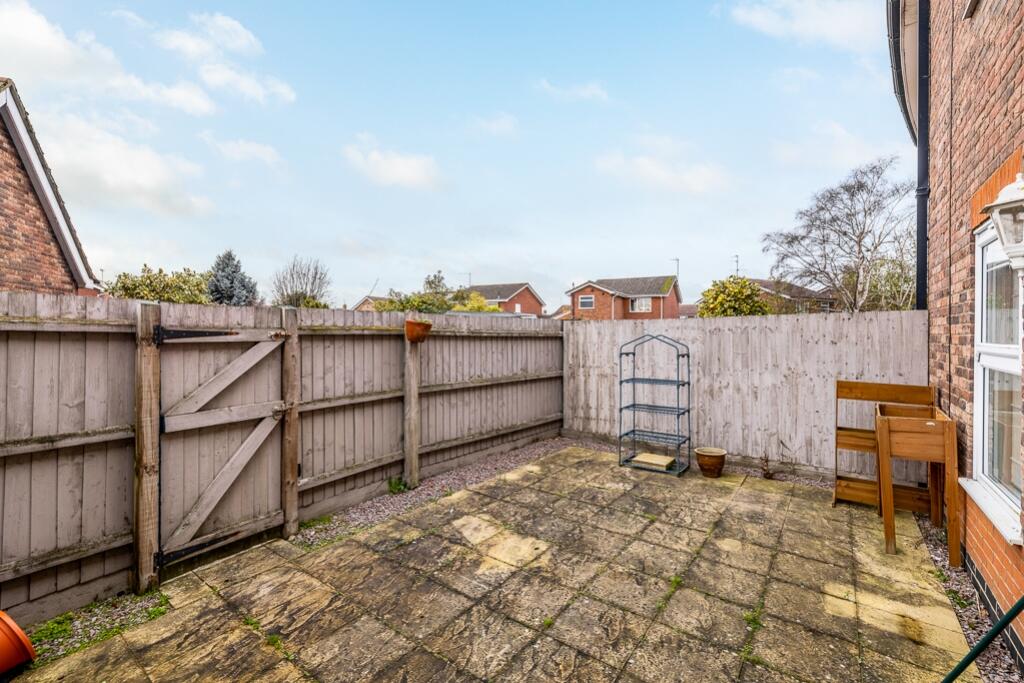 17 Abbots Crescent (Spalding)-11