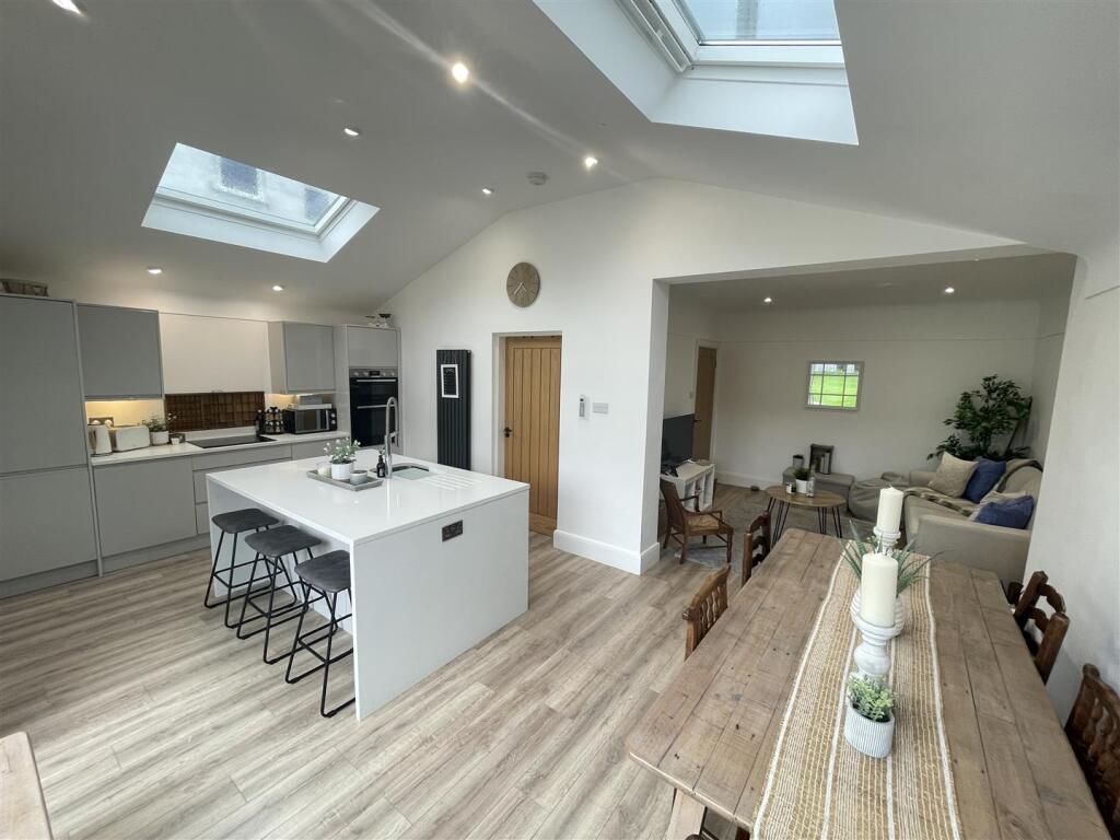 Photo 15-09-2025, 16 35 15.jpg