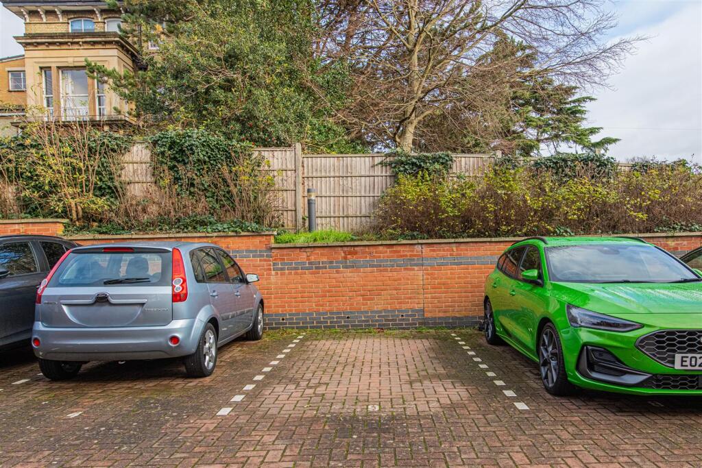 Midland Road, Wellingborough