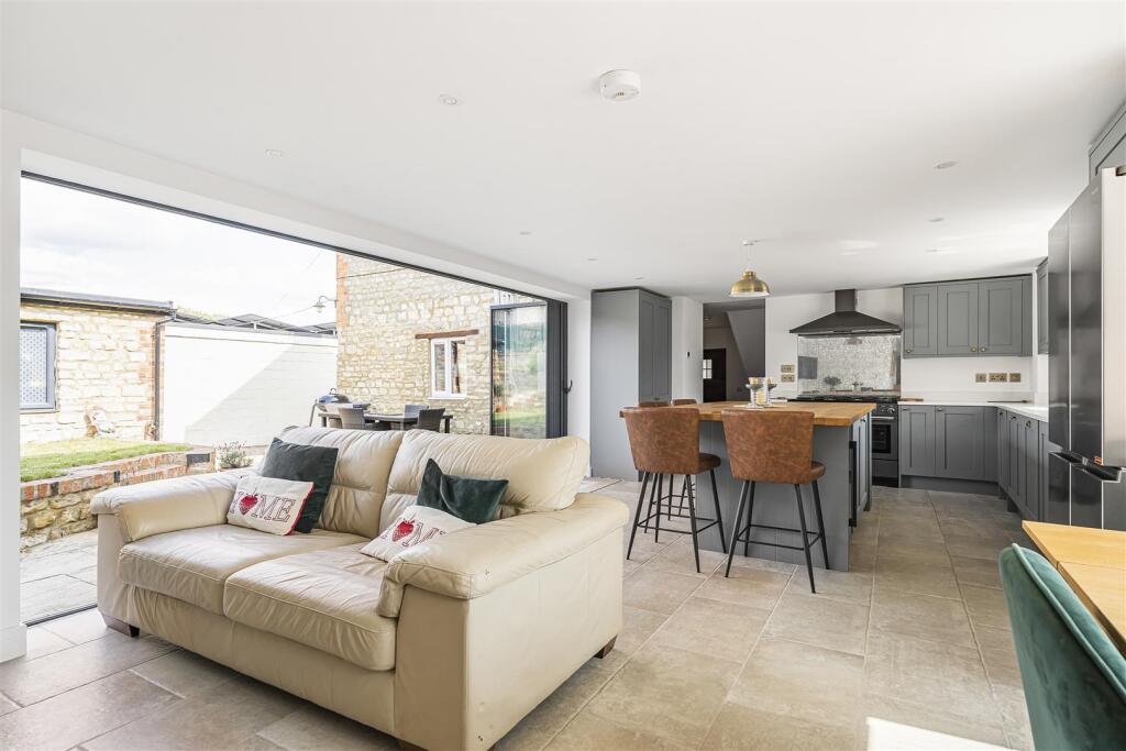 1 Kings Lane, Pury End (32).JPG