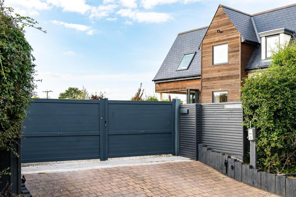 External-26.jpg