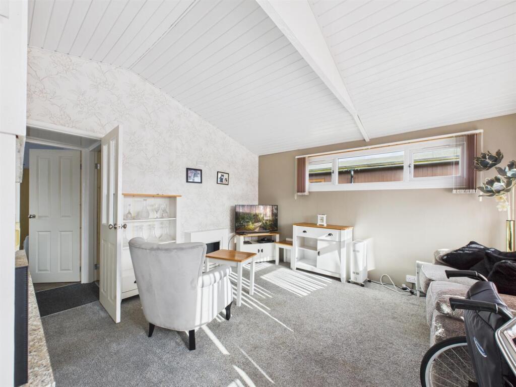 Open Plan Kitchen/Reception Room