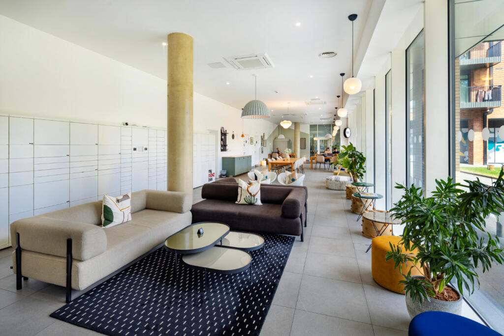 2.9.6.8.29 BARKING WHARF 0824 029