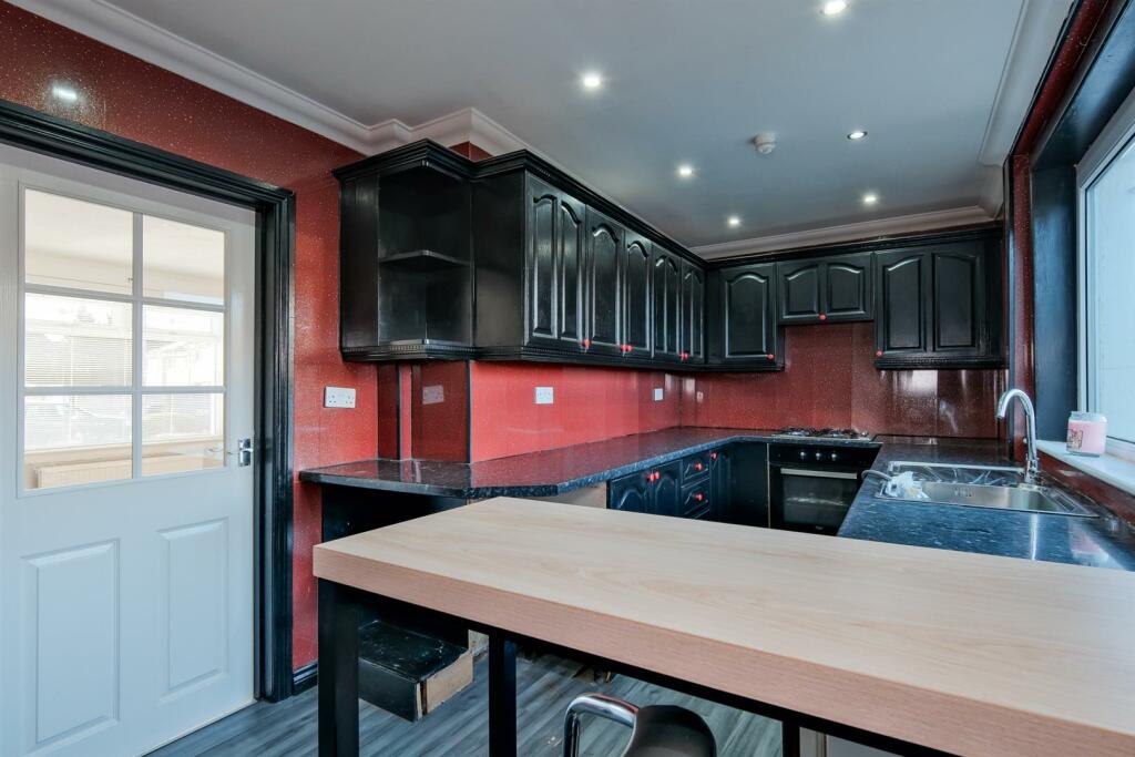 012-86 Omoa Road Cleland, ML1 5RE.jpg