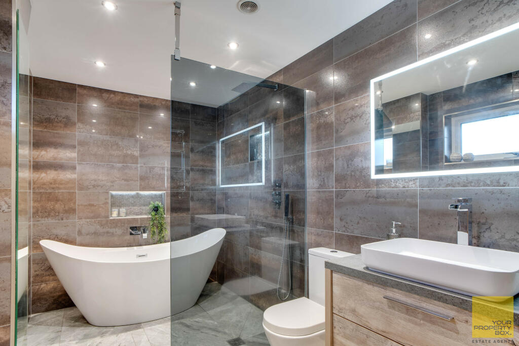 152 Battenhall Road-30