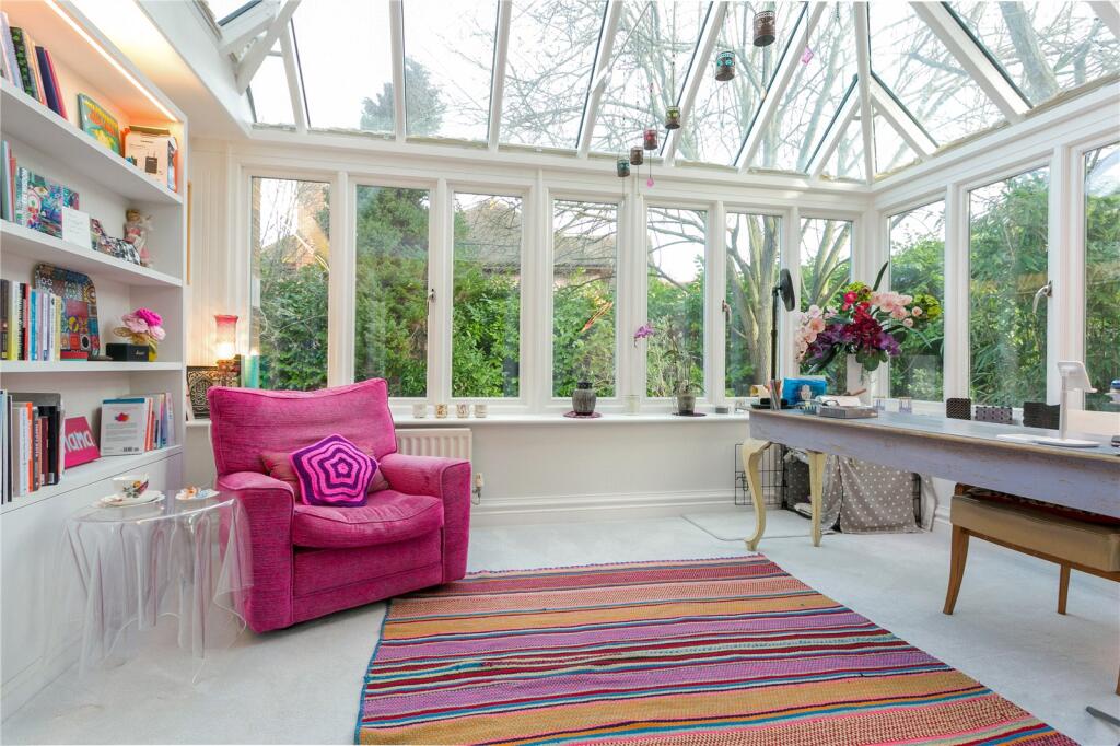 Breakfast Room
