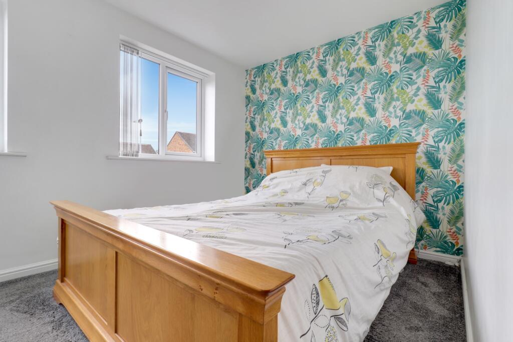 10 Rob Hammond EweMove Pontefract