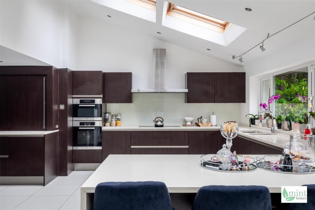 Watermarked - The Sheiling, Pond Road-21.jpg