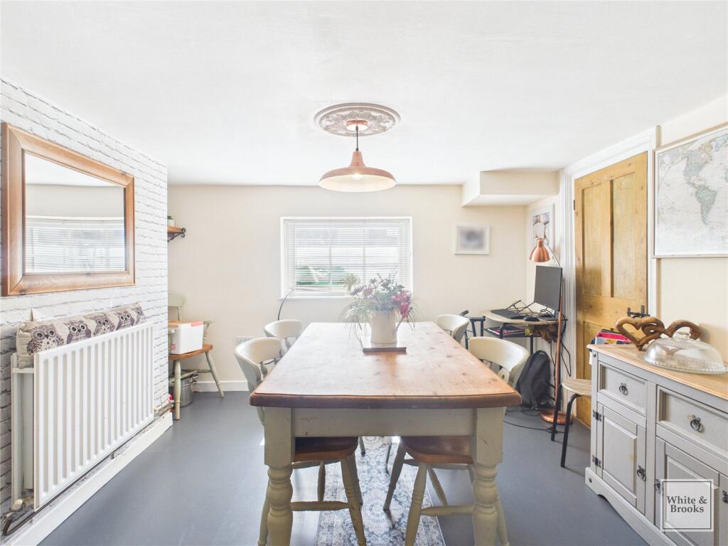 Breakfast Room