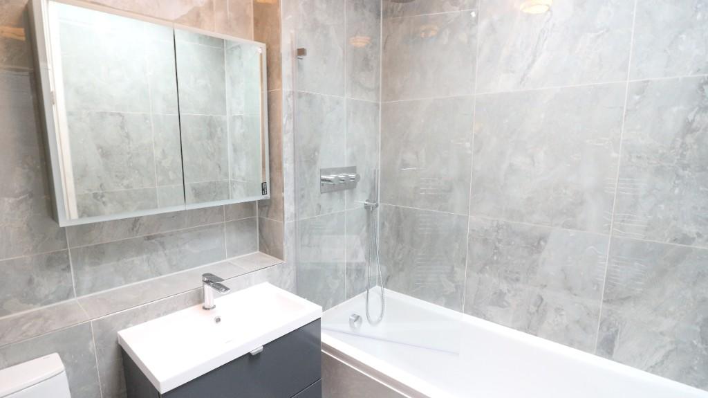 En suite bathroom